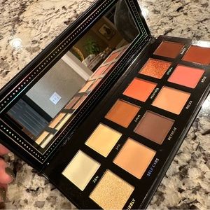 NEW Ace Beautē Serenity Eyeshadow Palette